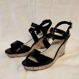 Kelley and Katie Camilla Black Snake Skin Wedge Size 10